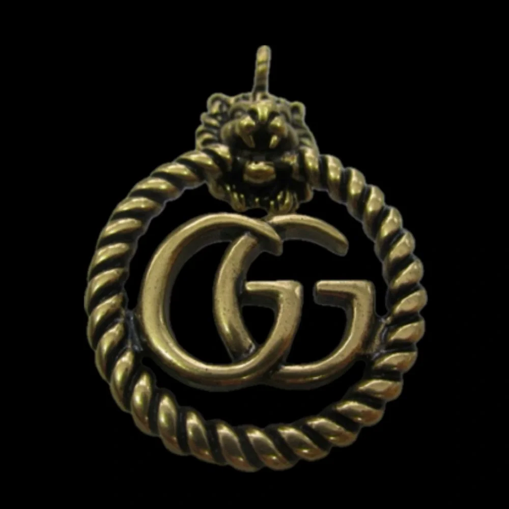 Beautiful Rare Gucci Antiqued GG Circle Lion Bead  Pendant will include a chain - Picture 3 of 4